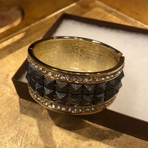 Gold bangle bracelet